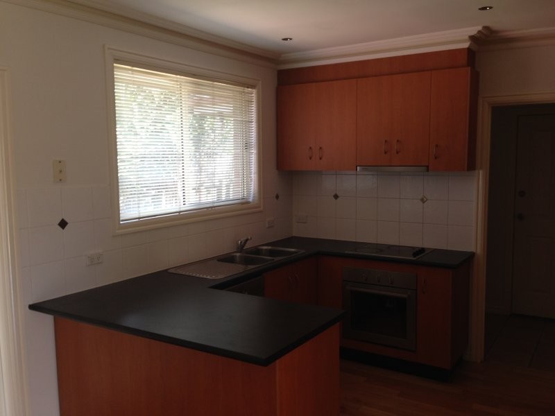 19 Davis Avenue, Avondale Heights VIC 3034