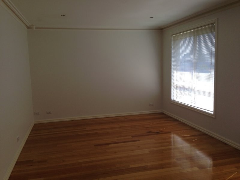 19 Davis Avenue, Avondale Heights VIC 3034