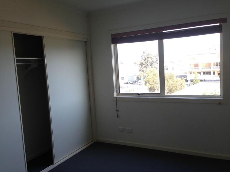 6/16 Wests Road, Maribyrnong VIC 3032