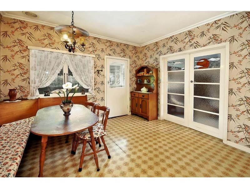 21 Raglan Street, Avondale Heights VIC 3034