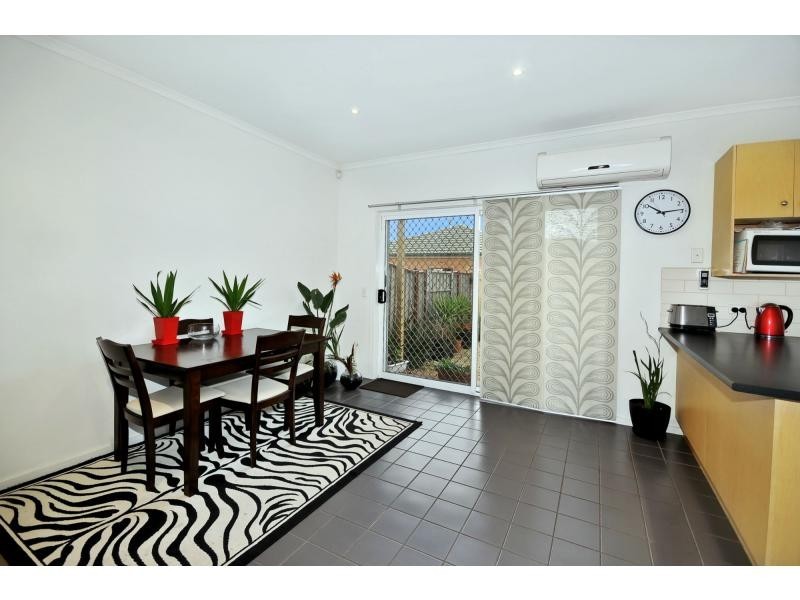 5 Seggan Circle, Gowanbrae VIC 3043