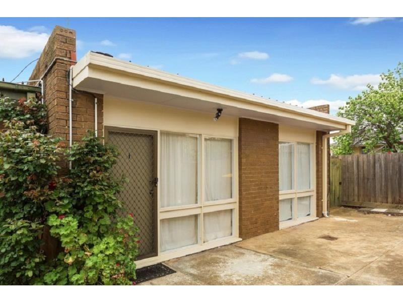 1/4-10 Plover Street, Melton VIC 3337