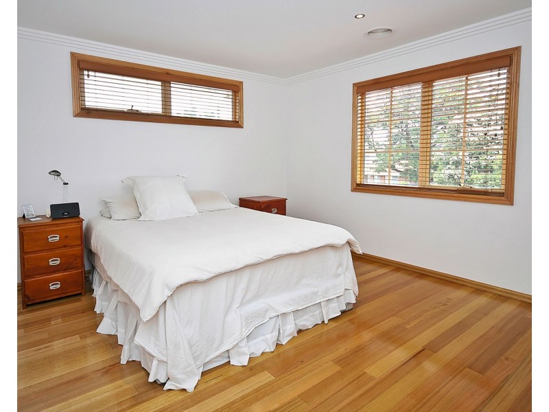 1/24 Wingara Avenue, Keilor East VIC 3033