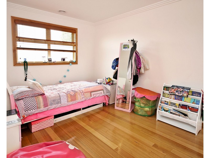 1/24 Wingara Avenue, Keilor East VIC 3033