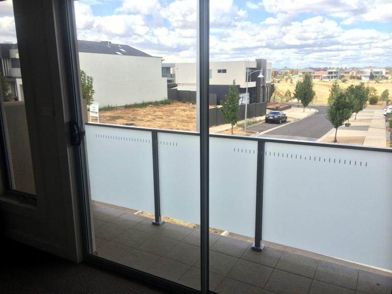 57 The Esplanade, Caroline Springs VIC 3023