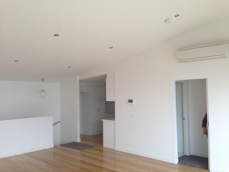 2/87 Canning Street, Avondale Heights VIC 3034