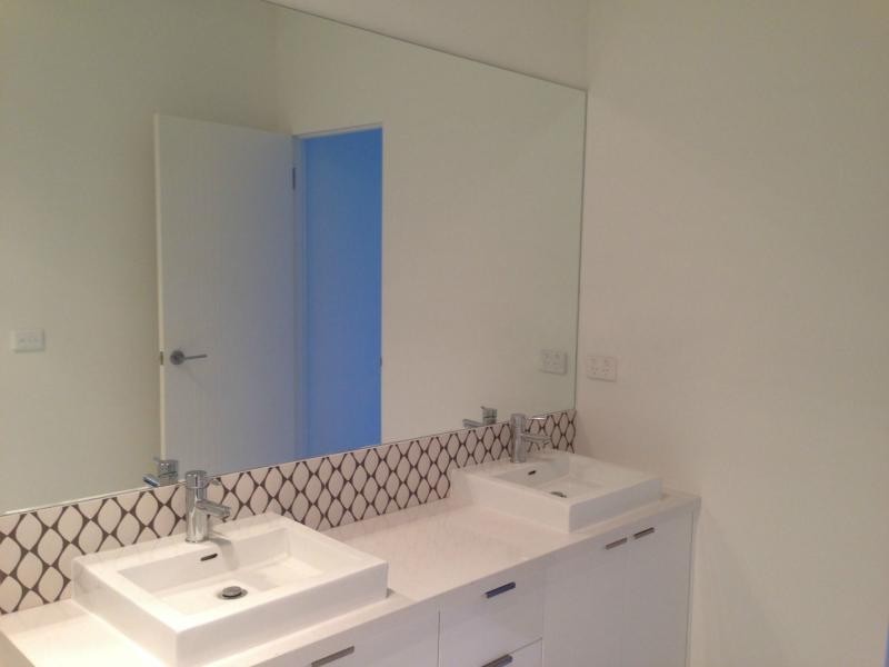 2/87 Canning Street, Avondale Heights VIC 3034