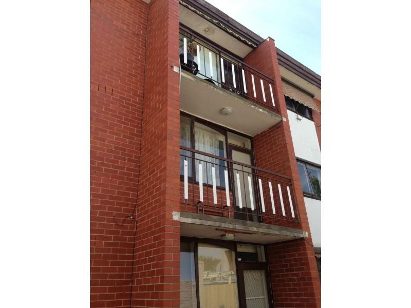 Unit 4/27 Roseberry Street, Ascot Vale VIC 3032