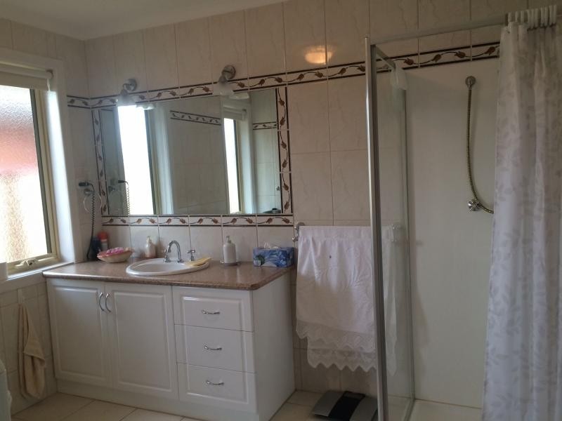 52 Prospect Drive, Keilor East VIC 3033