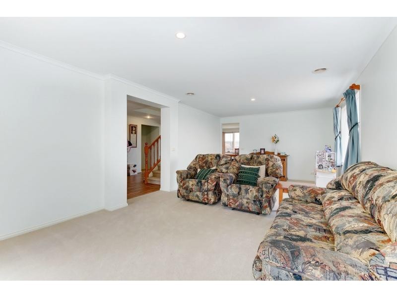 11 Englewood Court, Hillside VIC 3037