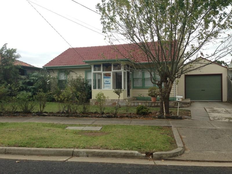 10 Huddersfield Road, Deer Park VIC 3023