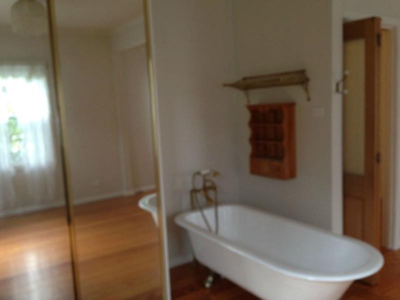 10 Huddersfield Road, Deer Park VIC 3023