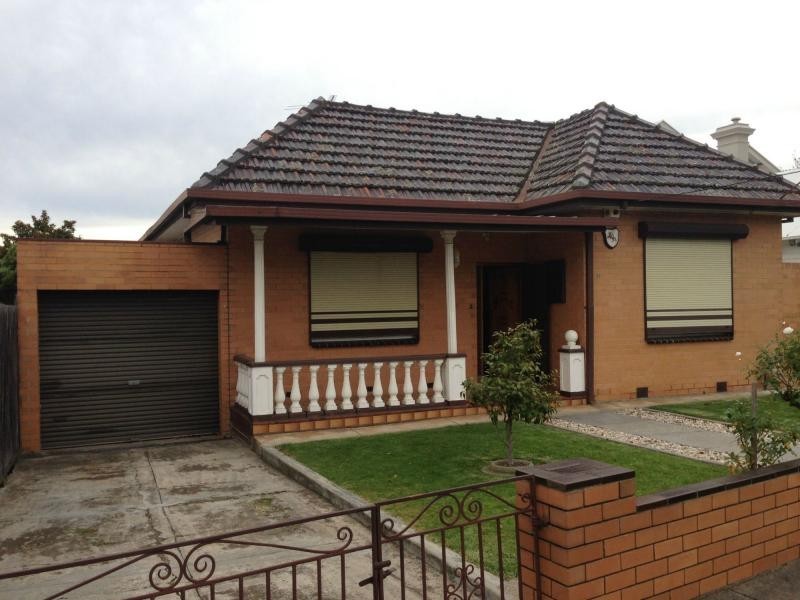 37 Flower Street, Essendon VIC 3040