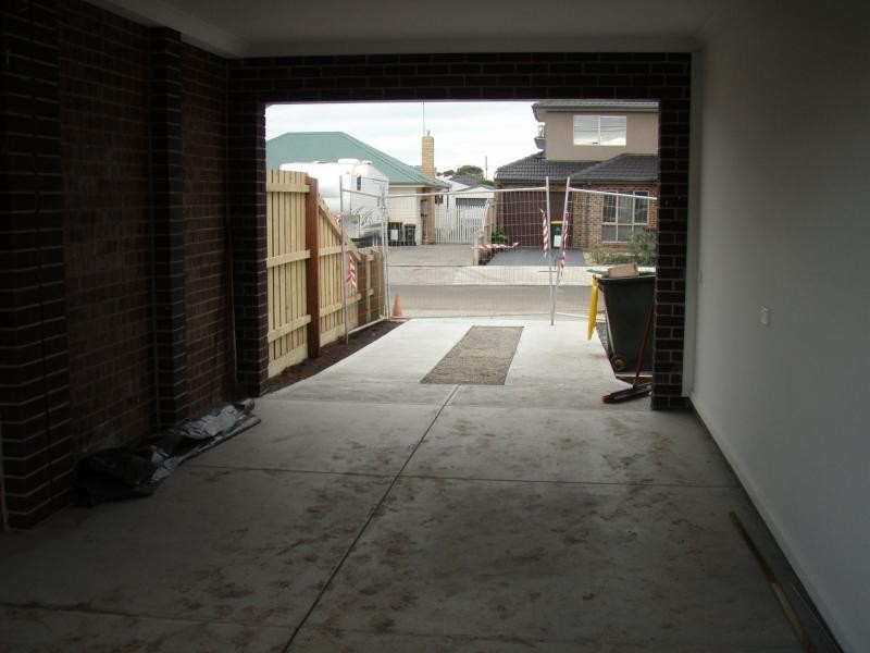 1/58 McIntosh Street, Airport West VIC 3042