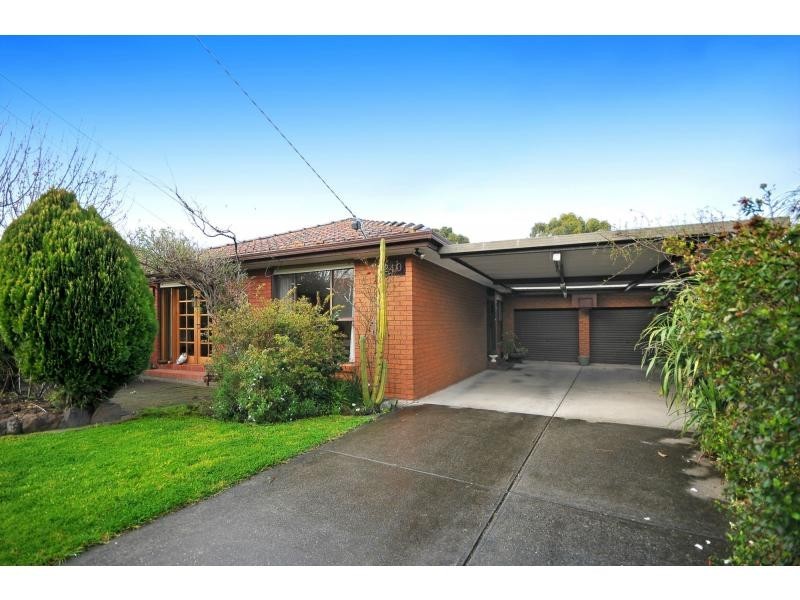 240 Sterling Drive, Keilor East VIC 3033