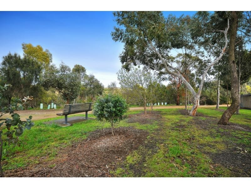 240 Sterling Drive, Keilor East VIC 3033
