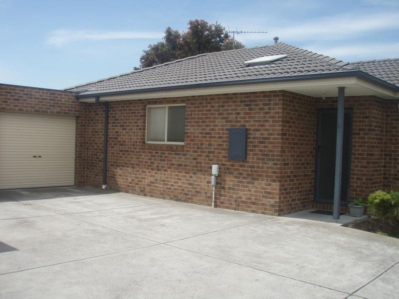 Unit 3/26 Waratah Avenue, Tullamarine VIC 3043