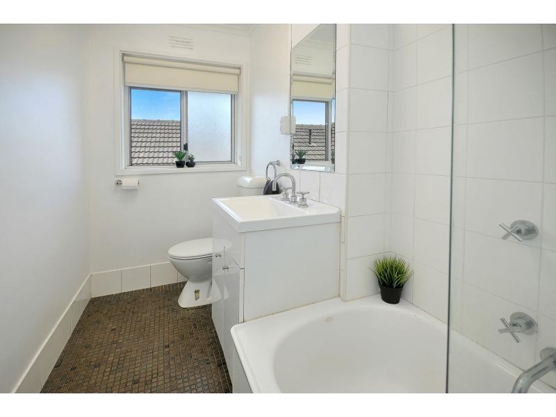 7/4 Cooper Street, Sunshine VIC 3020