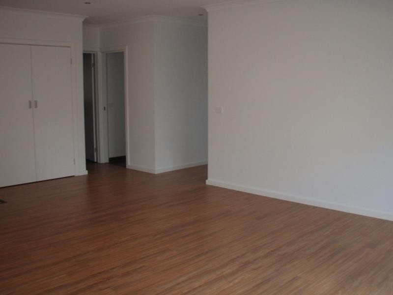4/58 McIntosh Street, Airport West VIC 3042