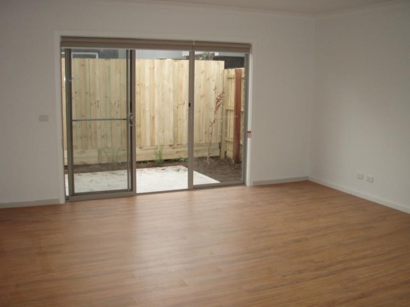 4/58 McIntosh Street, Airport West VIC 3042