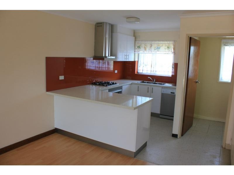 9/4 Cooper Street, Sunshine VIC 3020