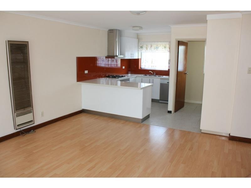 9/4 Cooper Street, Sunshine VIC 3020