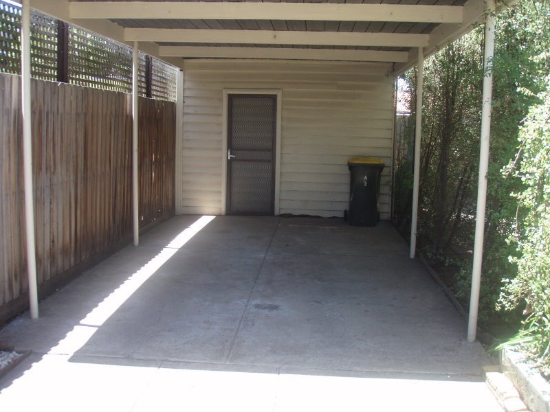 2 Wingara Avenue, Keilor East VIC 3033