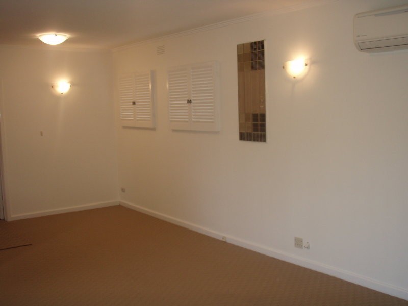 2 Wingara Avenue, Keilor East VIC 3033