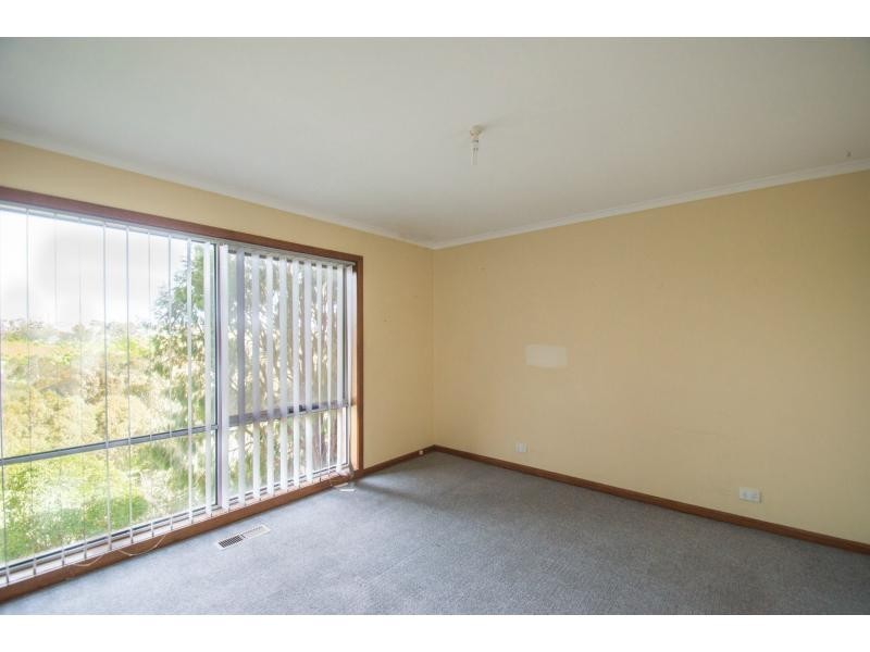3/13 Laura Grove, Avondale Heights VIC 3034