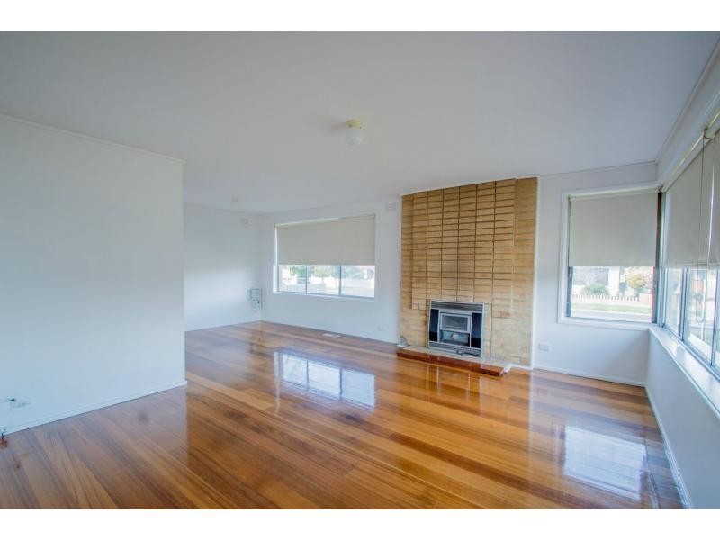 64 Roberts Road, Airport West VIC 3042