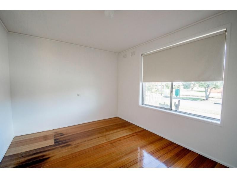 64 Roberts Road, Airport West VIC 3042