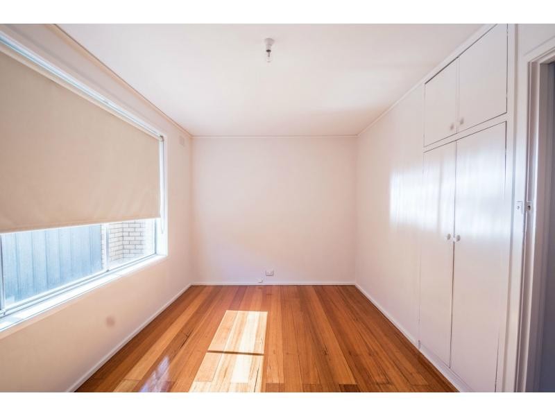 64 Roberts Road, Airport West VIC 3042