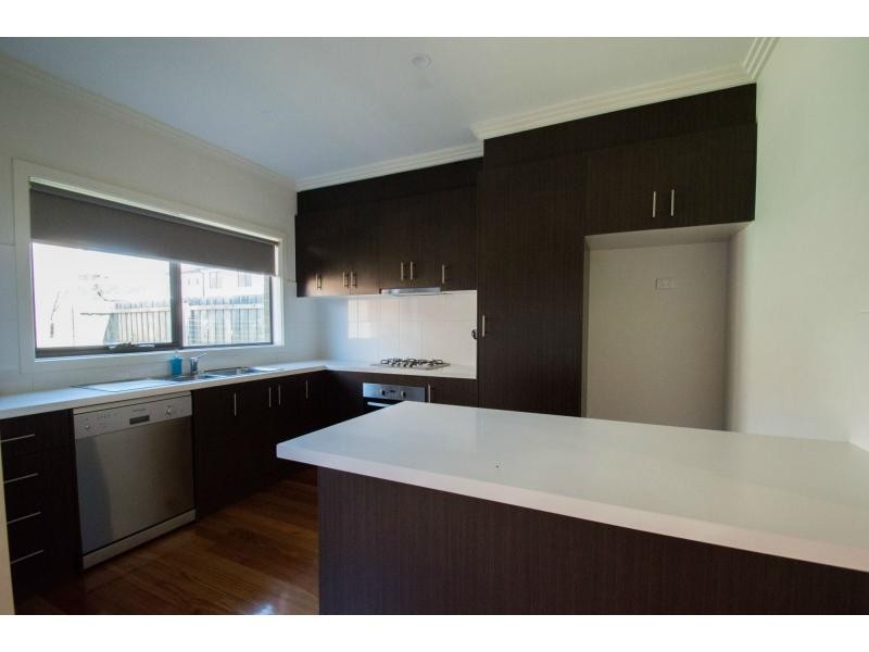 2/26 Henderson Road, Tullamarine VIC 3043