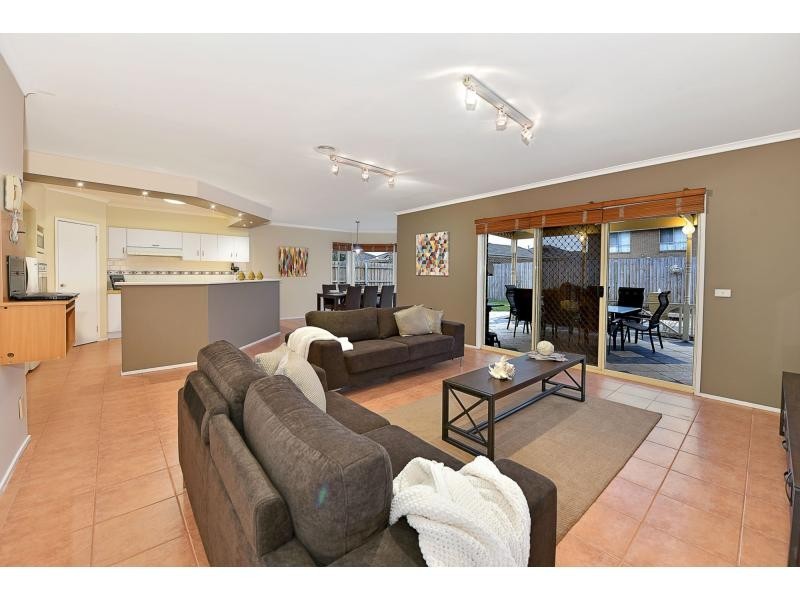 22 Bayliss Road, Deer Park VIC 3023