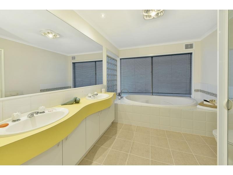 22 Bayliss Road, Deer Park VIC 3023