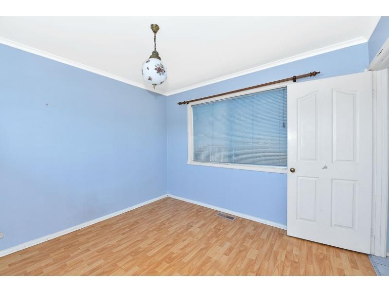 5 Hanley Street, Avondale Heights VIC 3034