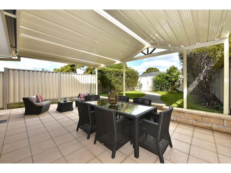 9 Riverview Street, Avondale Heights VIC 3034