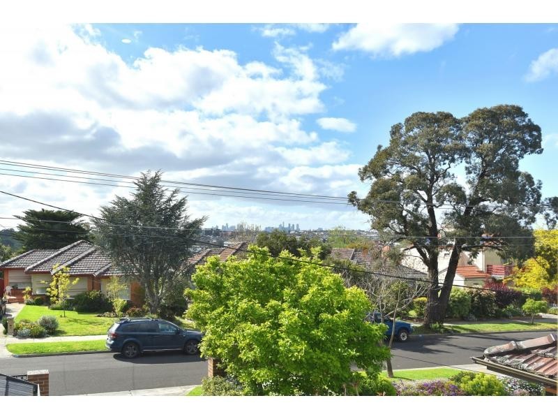 9 Riverview Street, Avondale Heights VIC 3034