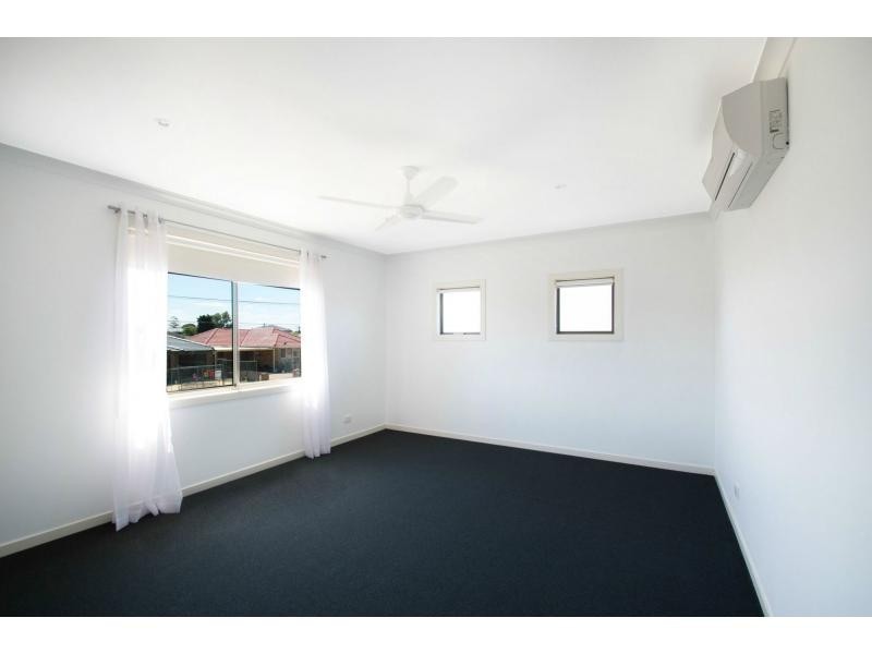 1/10 Arvern Avenue, Avondale Heights VIC 3034