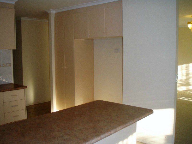 15 Dumas Avenue, Avondale Heights VIC 3034