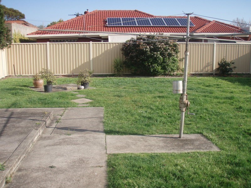 15 Hotham Road, Niddrie VIC 3042