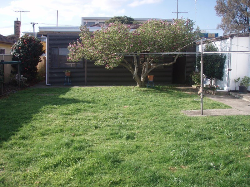 15 Hotham Road, Niddrie VIC 3042