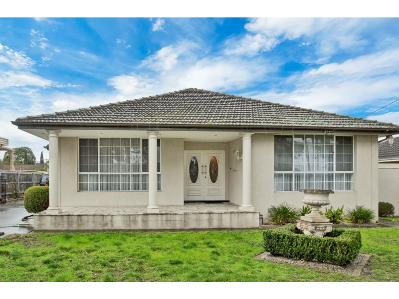 54 Clarks Road, Keilor East VIC 3033