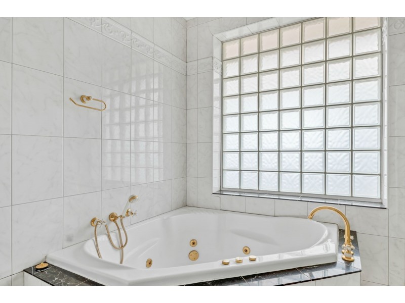 54 Clarks Road, Keilor East VIC 3033