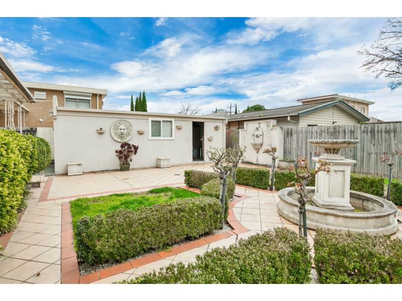 54 Clarks Road, Keilor East VIC 3033