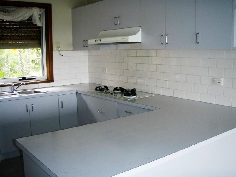 1/13 Laura Grove, Avondale Heights VIC 3034