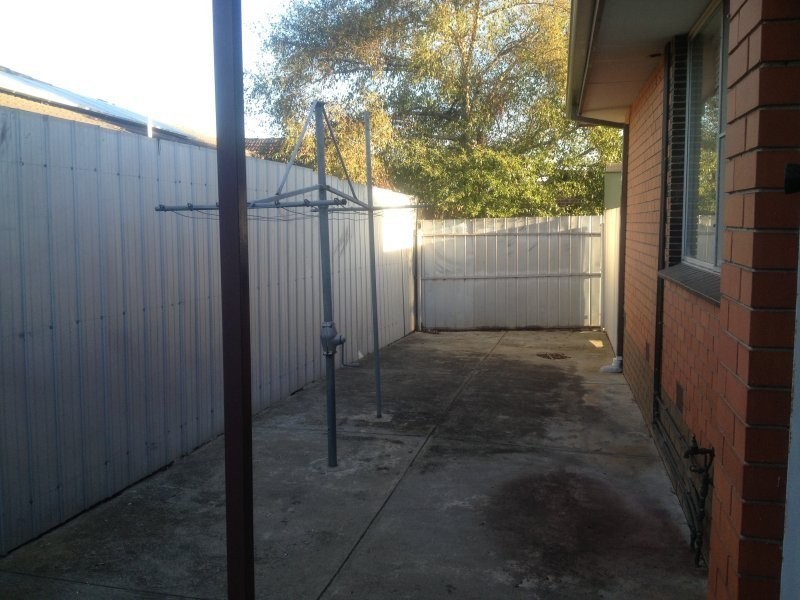 Unit 2/1 Cudgewa Place, Keilor East VIC 3033