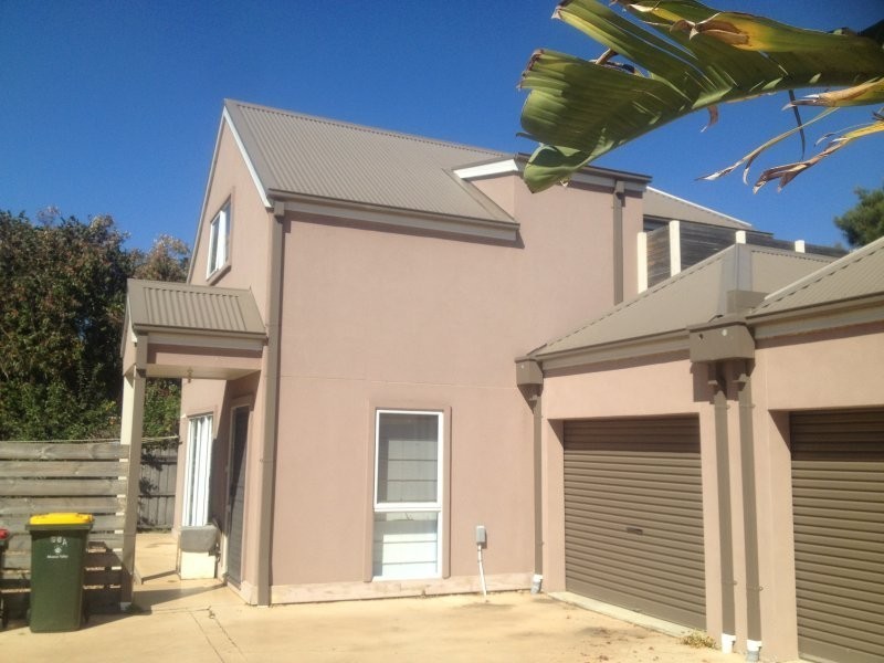 58A Quinn Grove, Keilor East VIC 3033