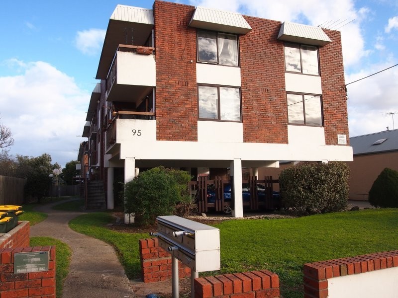 4/95 St Leonards Road, Ascot Vale VIC 3032