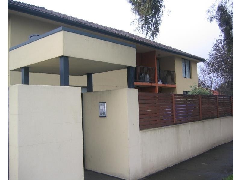 6/9 Churchill Avenue, Maidstone VIC 3012